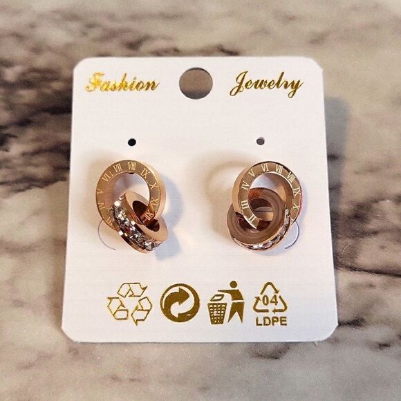 Round Letter Stainless Steel Plating Zircon Earrings - Picture 7 of 17